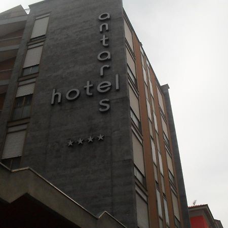 Hotel Antares Арона Екстер'єр фото