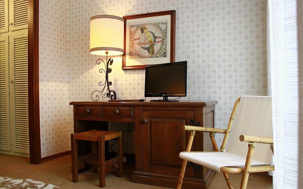 Hotel Antares Арона Екстер'єр фото